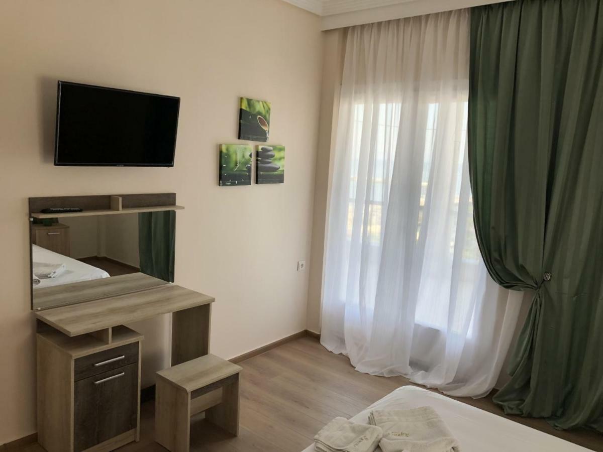 Elena'S Apartments Michaniona Dış mekan fotoğraf